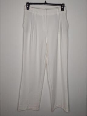 NWOT House of Harlow Women's White Pants Size 8